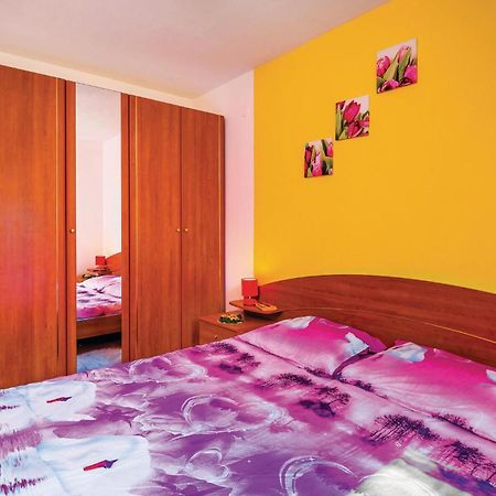 2 Bedroom Gorgeous Apartment In غاباس المظهر الخارجي الصورة