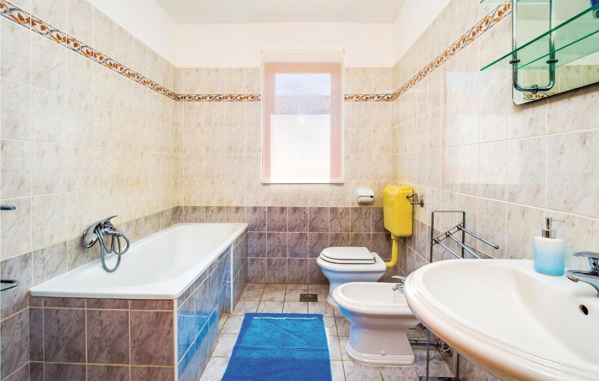 2 Bedroom Gorgeous Apartment In غاباس المظهر الخارجي الصورة