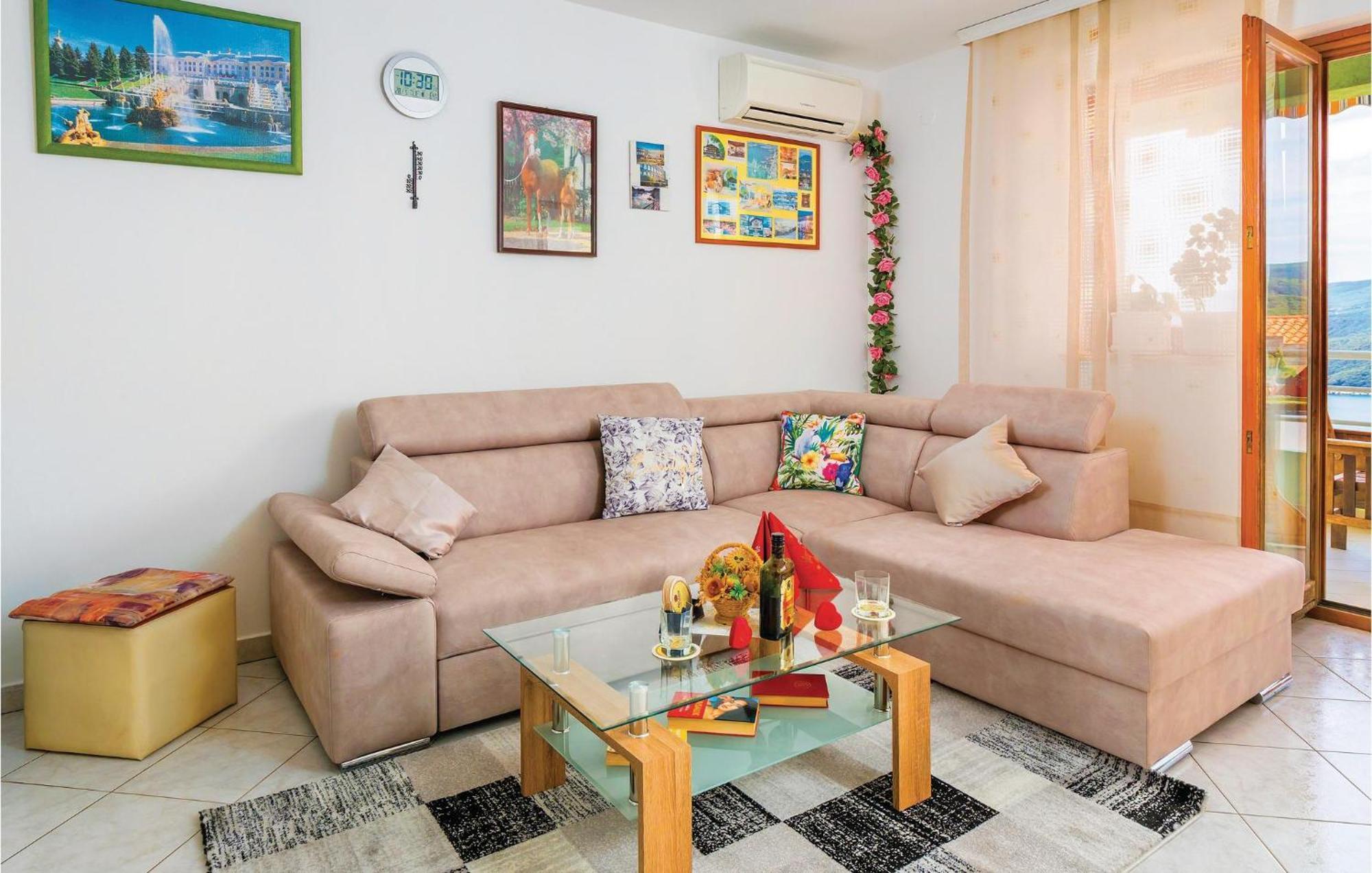 2 Bedroom Gorgeous Apartment In غاباس المظهر الخارجي الصورة